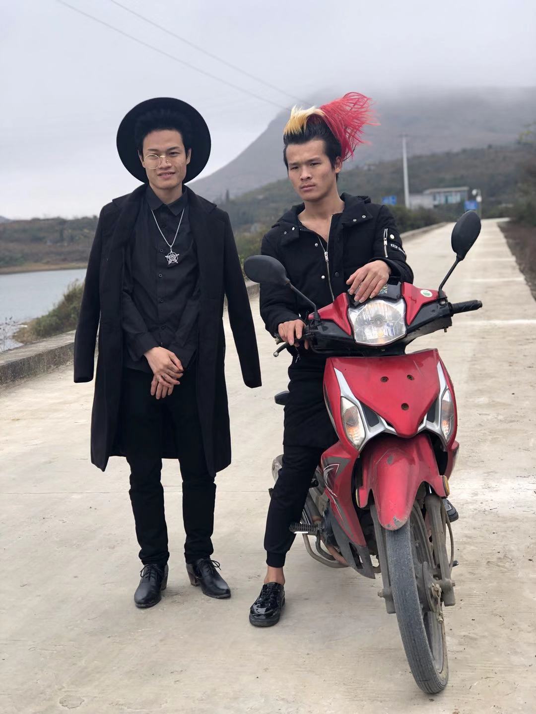 杀马特家族现在状况,著名导演拍下杀马特的真实生活