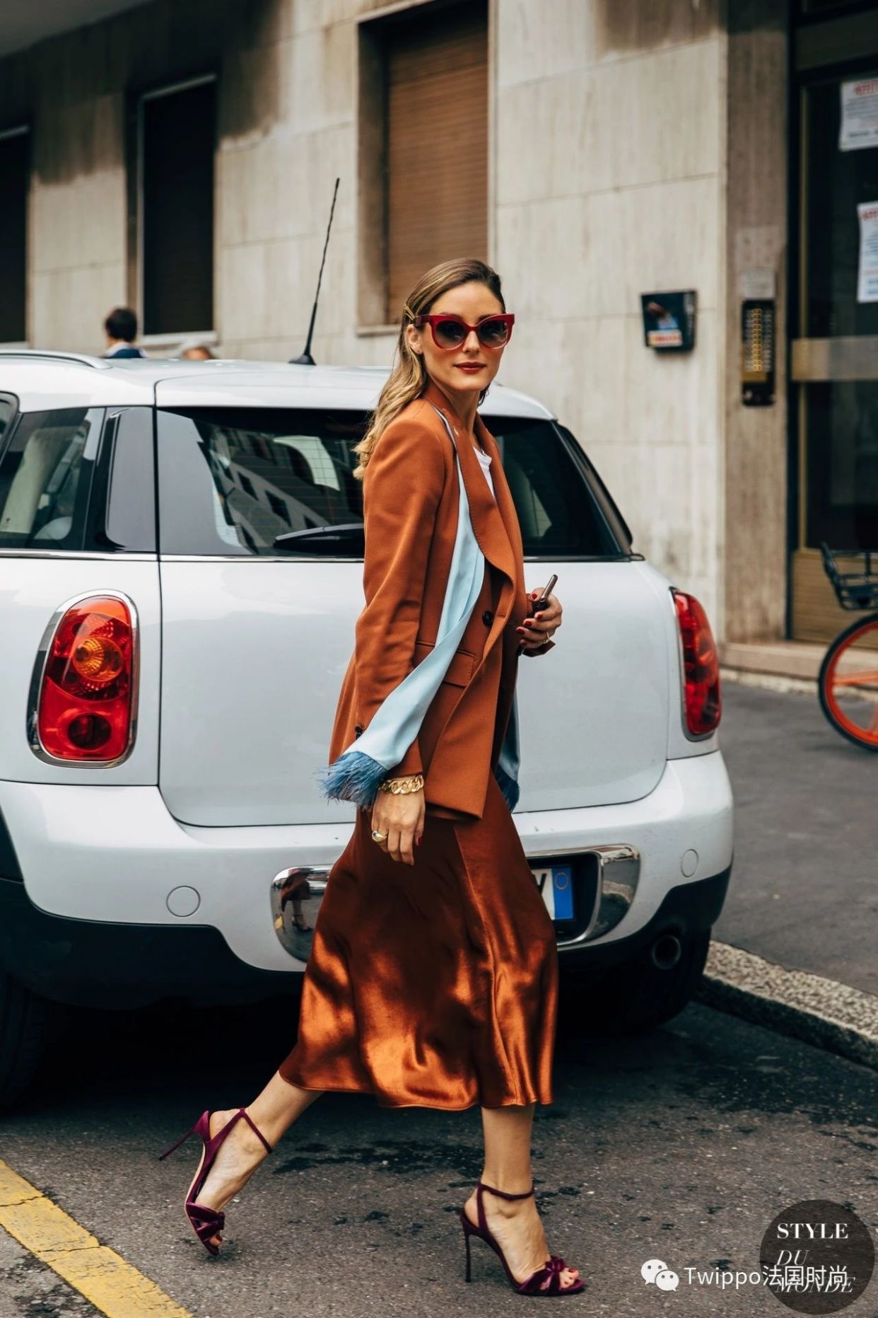 巴黎女孩春天穿什么裙子,法国女人夏天穿什么裙子