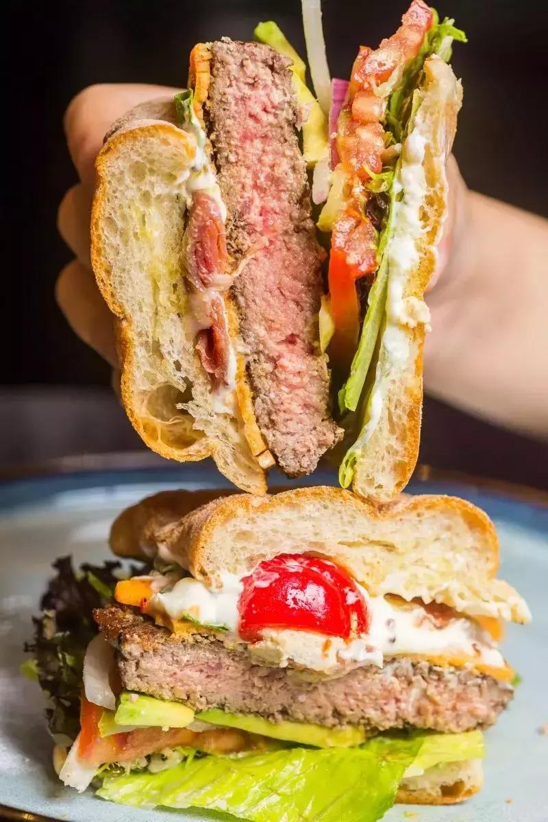 最正宗的纽约汉堡 (纽约神级汉堡在上海排队)