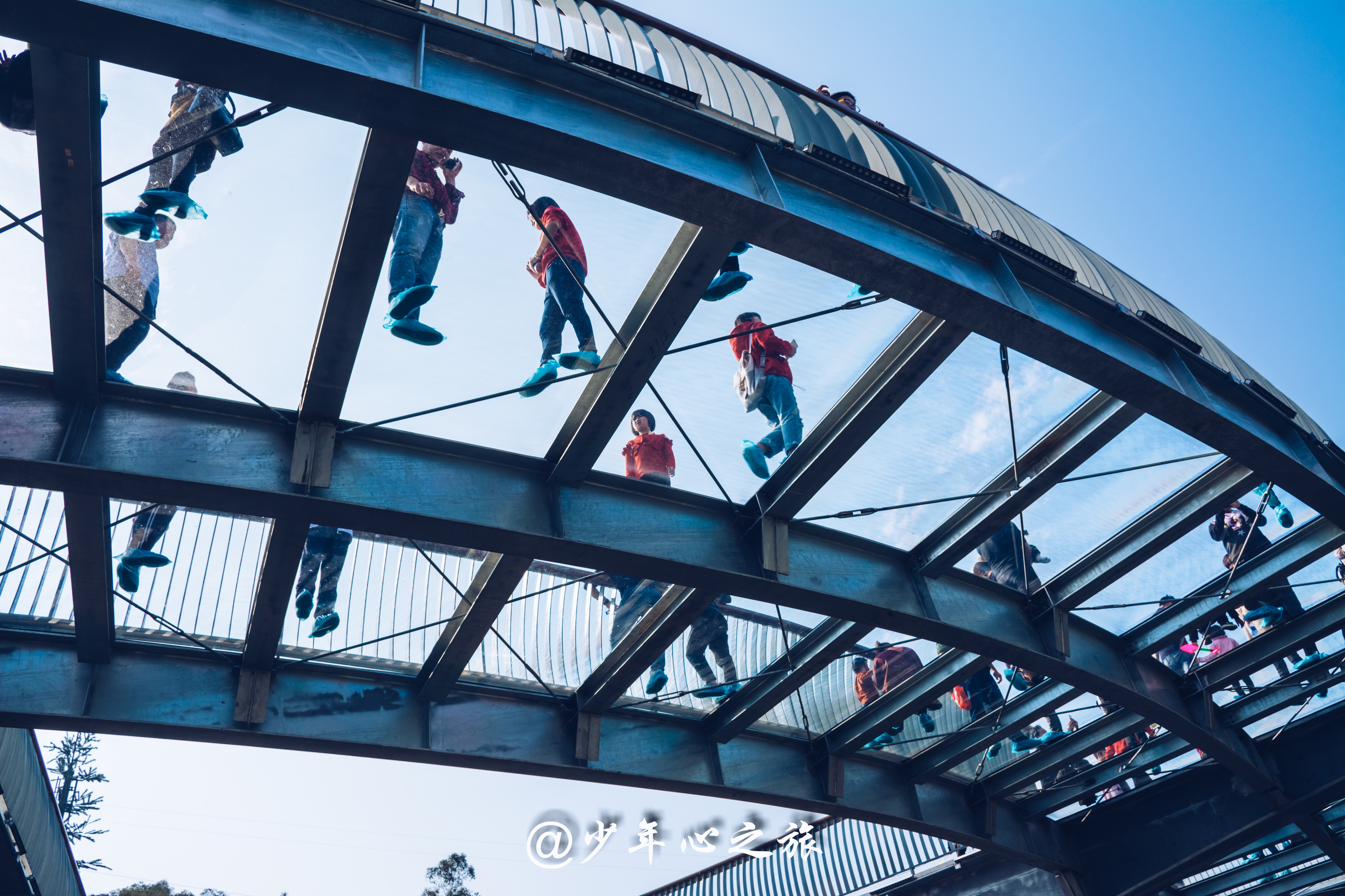 泉州大坪山空中玻璃栈道,福建泉州最大的玻璃栈道