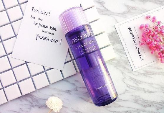 补水保湿护肤品推荐清透爽肤水,补水美白爽肤水推荐