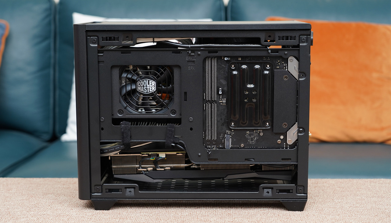 哪个机箱可以装3槽显卡,什么样的显卡适合装itx主机