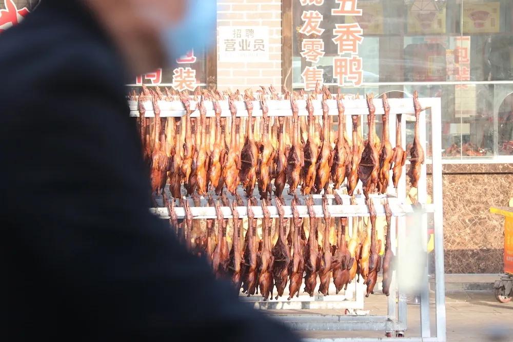 勾心勾魂啊,九尺的鸭脑壳鸭脖子鸭腿腿鸭脚脚鸭翘翘