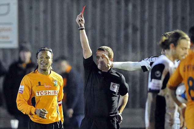 齐达内最后一次被罚下,齐达内红牌罚下