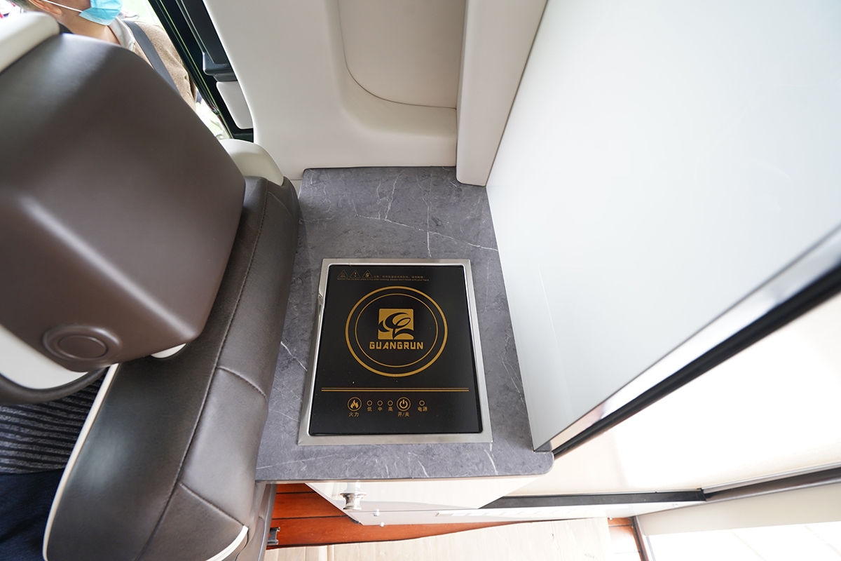 19江铃福特全顺多少钱,19.98万新全顺房车价格