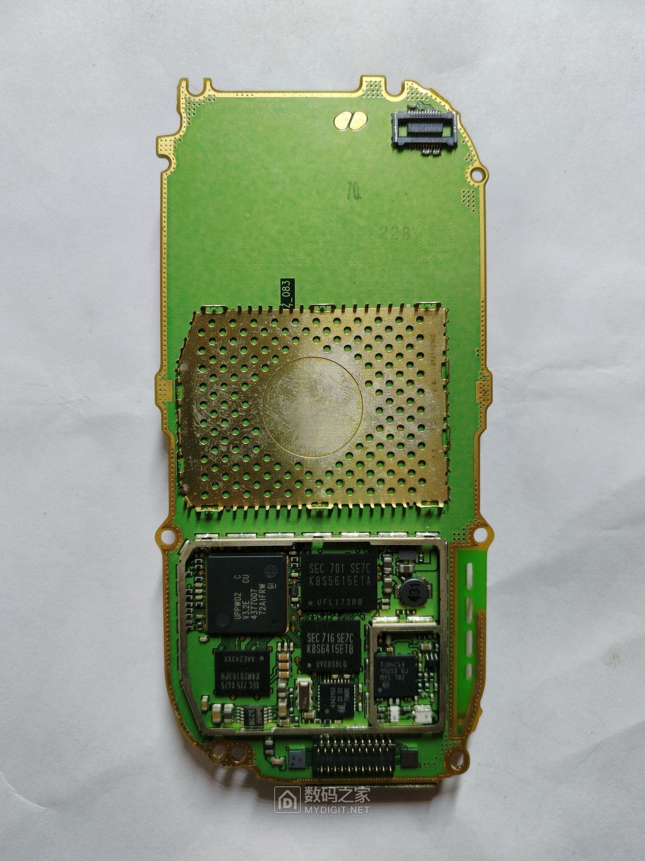 2020年诺基亚7610拆机视频,2004年诺基亚7610功能