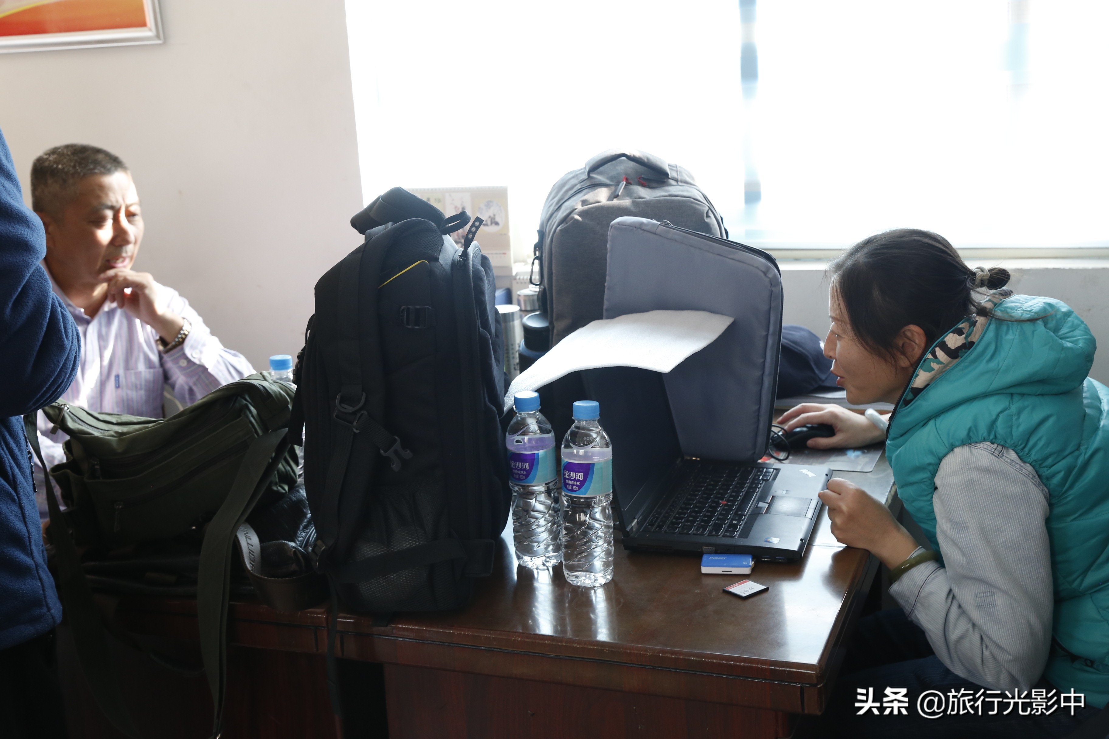 济南顶级摄影大咖,用镜头告诉你盆王菊花有多美