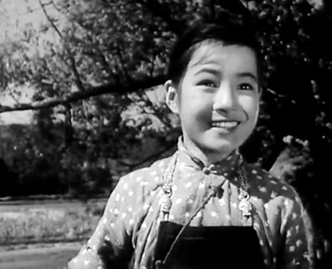 1958年，被毛主席亲自接见的“红孩子”，红遍全国后为何退出影坛