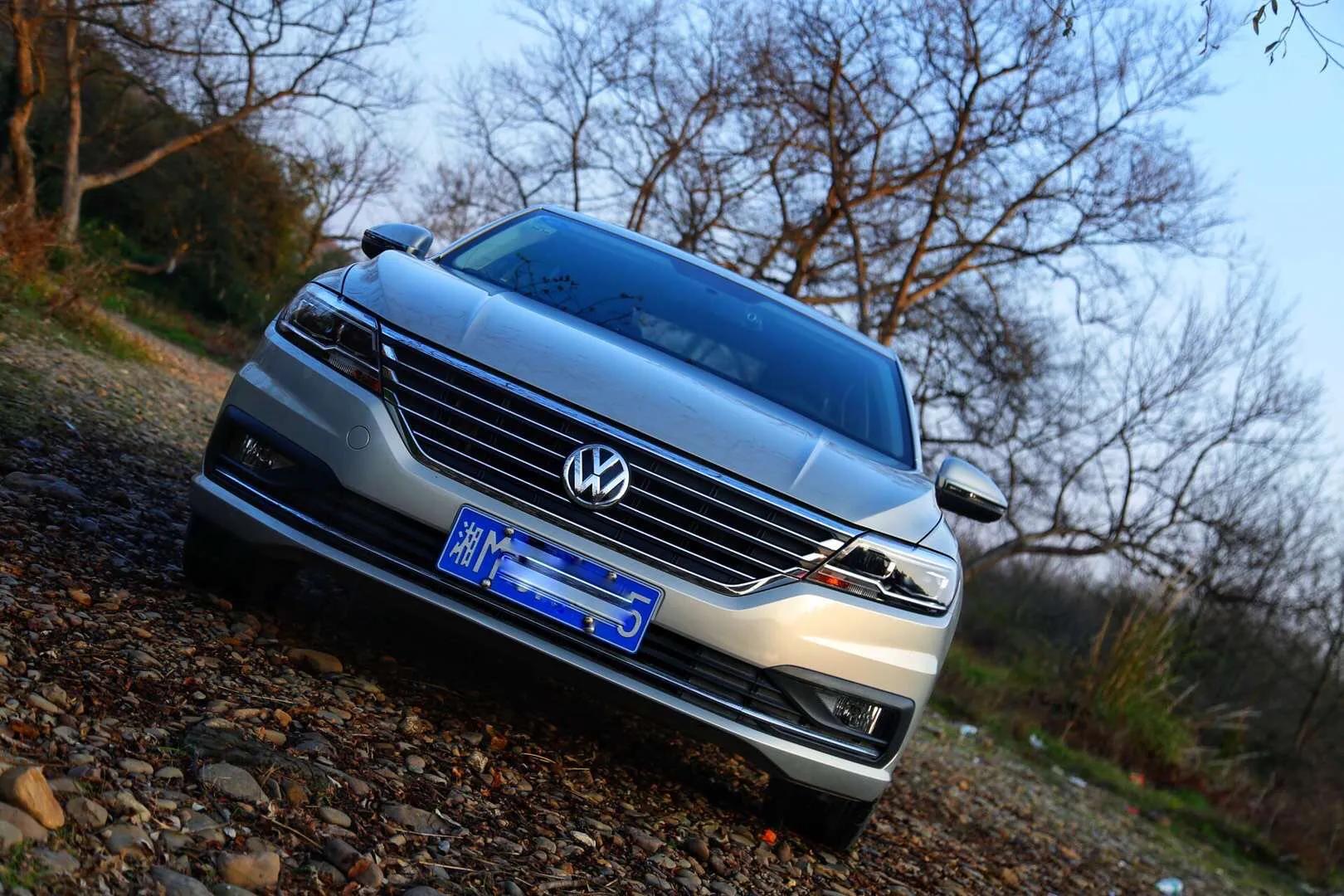 大众朗逸plus1.4t豪华版打蜡,朗逸plus1.5l自动舒适版闪金漆