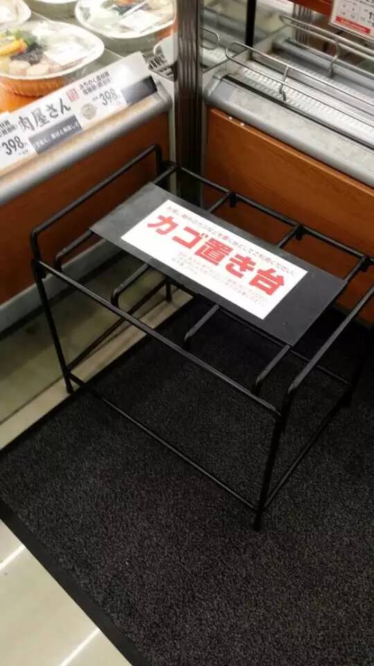 日本商场的待客服务,日本商场服务态度排名第一