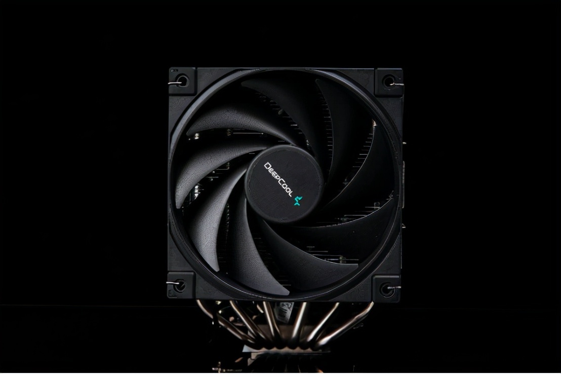 九州风神AK620数显版风冷散热器,九州风神ak620对比追风者t6