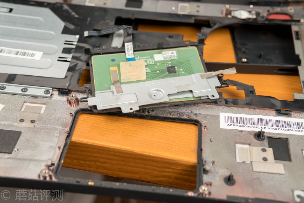 转轴断了维修多少钱,联想y400转轴