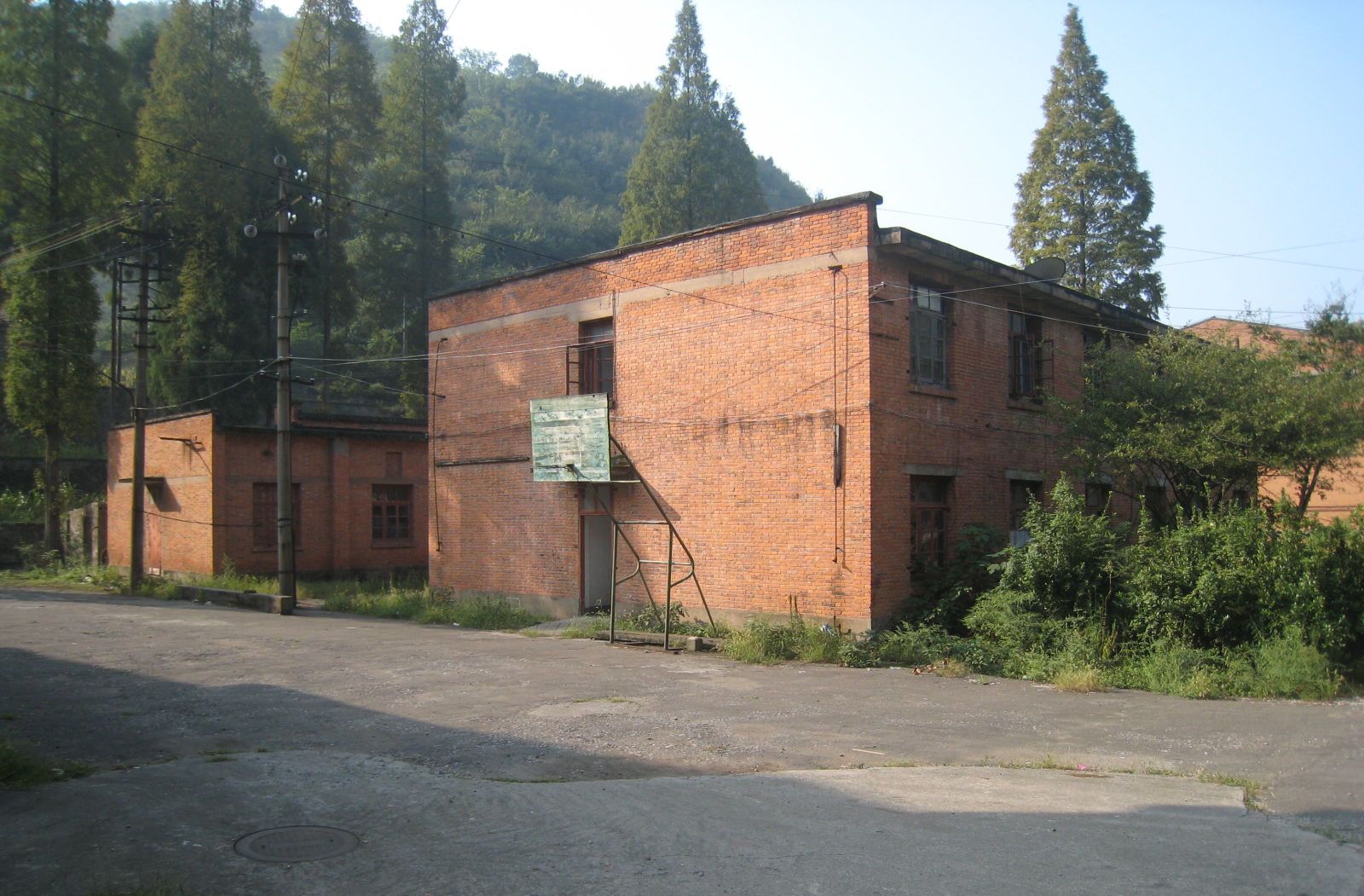 贵州深山发现神秘基地已废弃多年,贵州神秘军事禁区