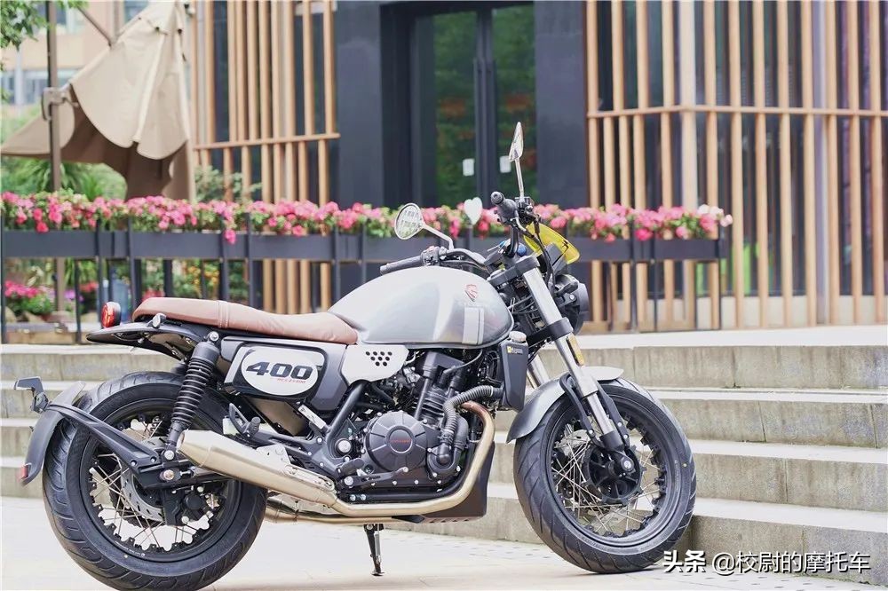 赛科龙re3英伦复古车,赛科龙复古re32020款