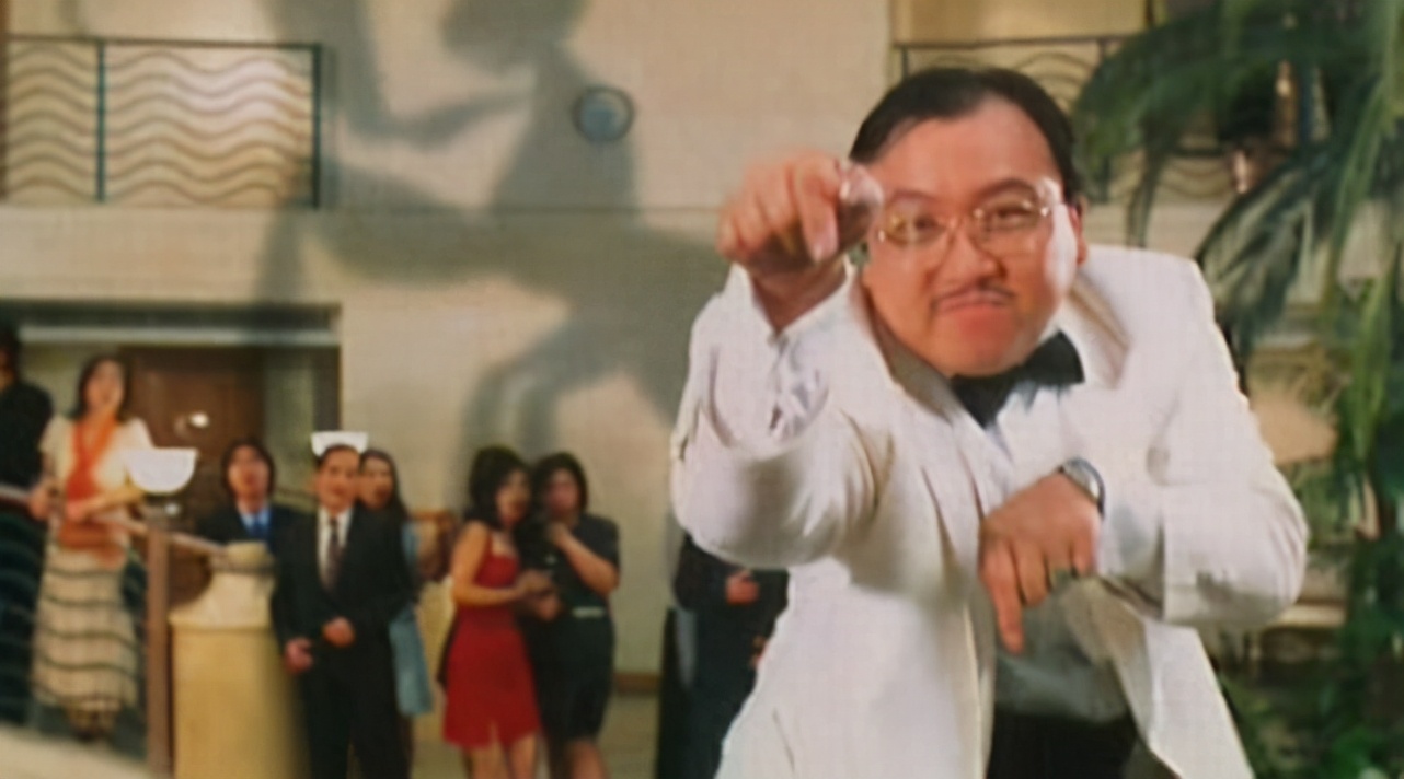 功夫拍摄花絮周星驰教演戏,功夫冷知识周星驰和洪金宝