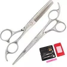 敬告，留学剪发需谨慎！