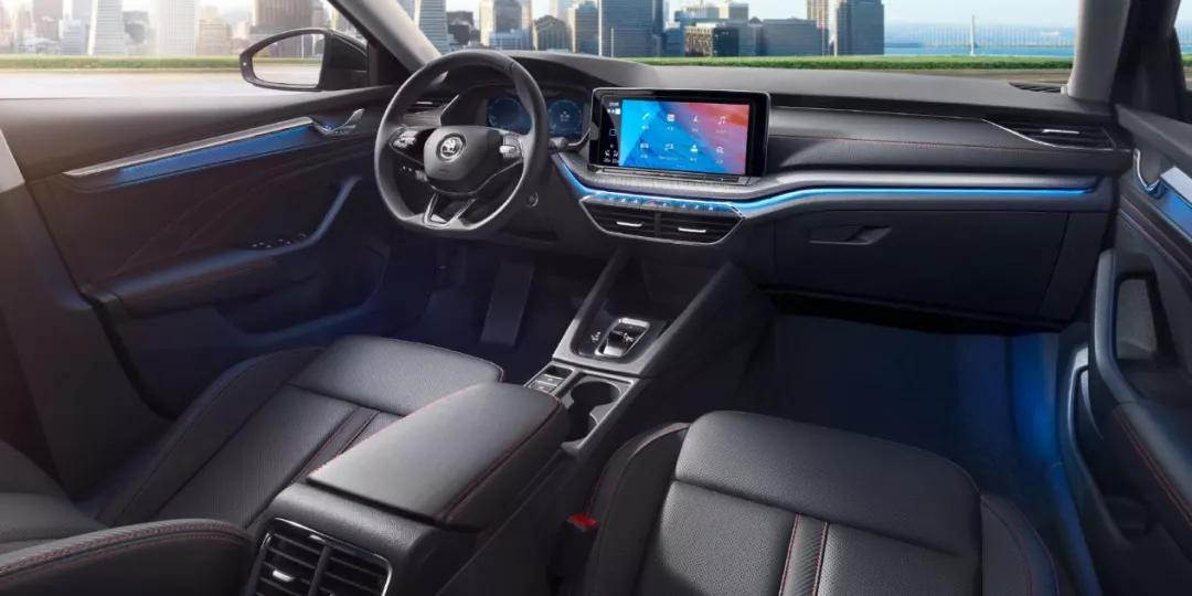 斯柯达明锐pro360全景影像测试,凡尔赛c5x和斯柯达明锐pro对比