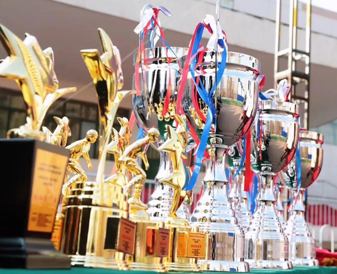 西安的足球赛,这次足球比赛守门员是谁