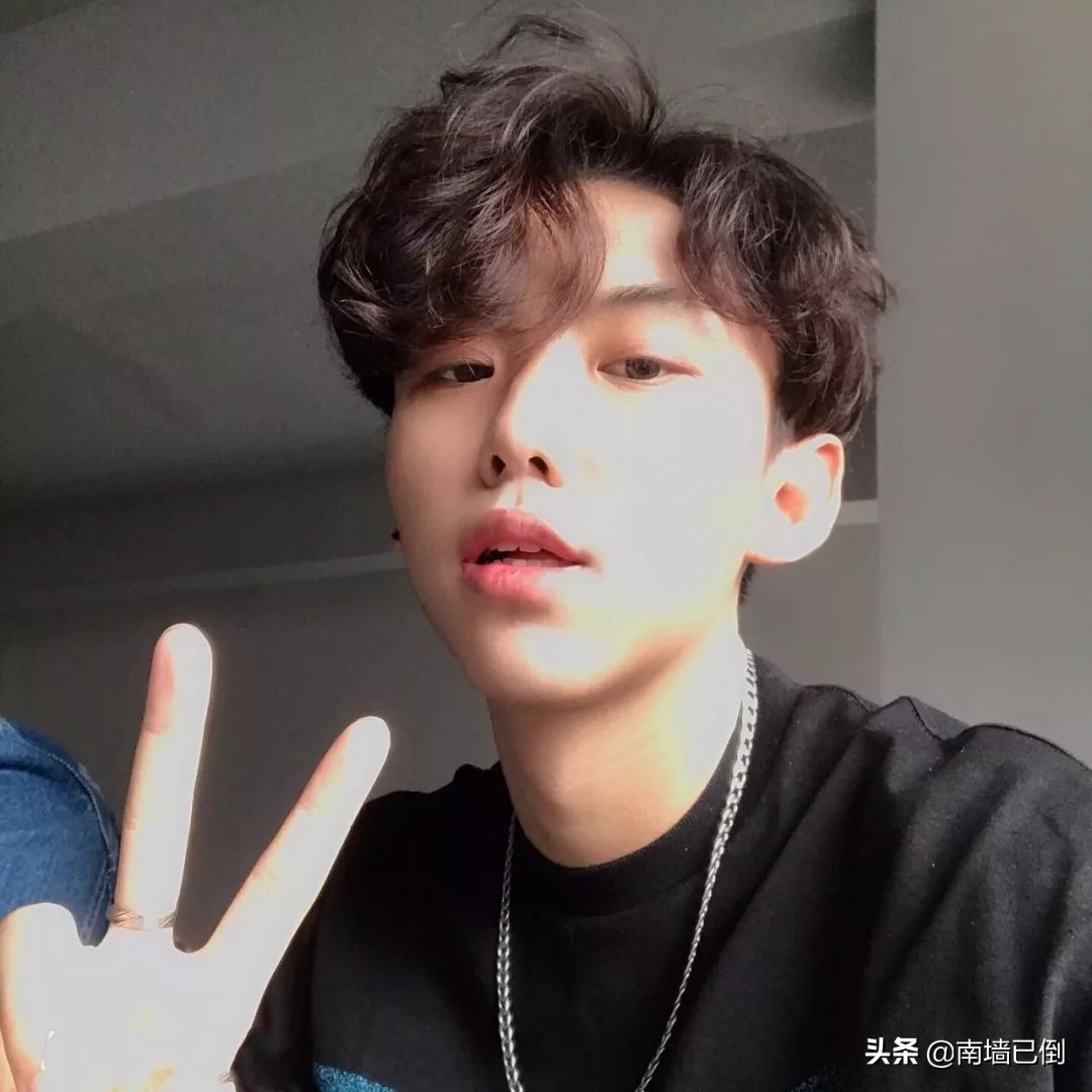 去年最流行的几款男生发型,9款高颜值男生发型分享谁剪谁帅