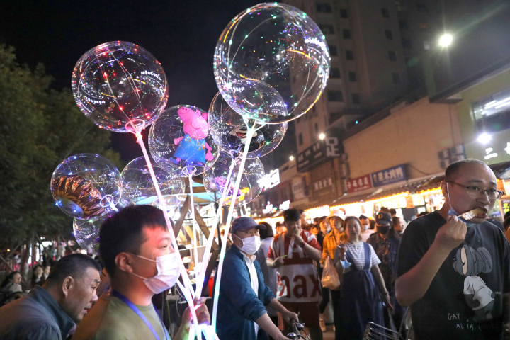 明达夜市推荐,国庆明达夜市