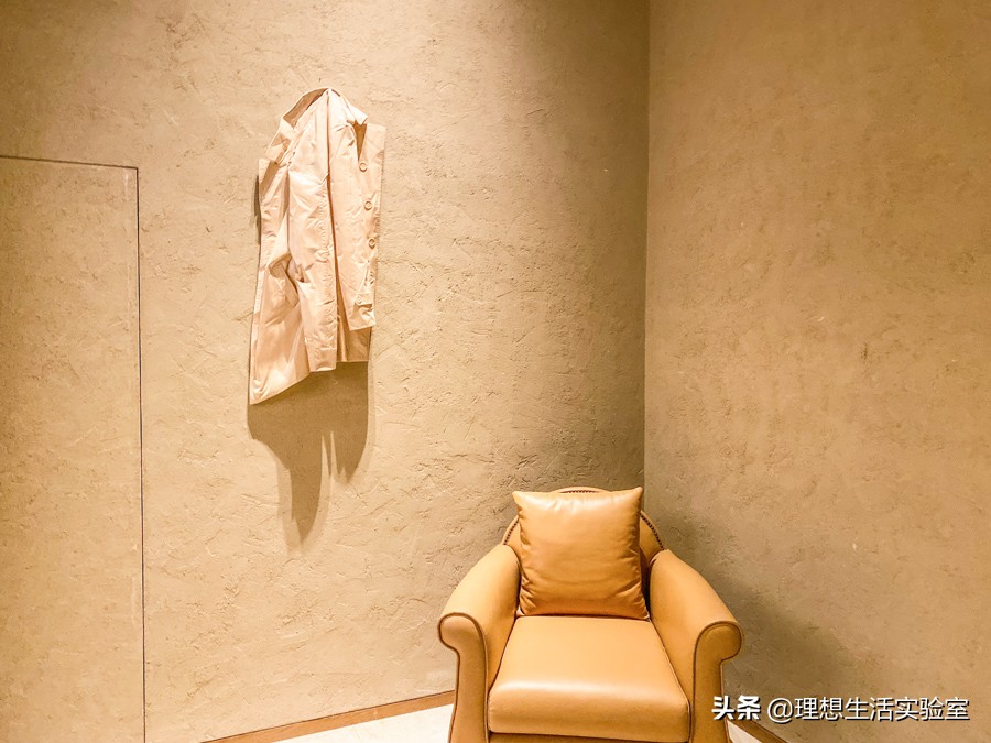 住在广州瑰丽酒店看外面风景,广州瑰丽酒店看到整个广州夜景