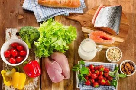 有类风湿关节肿胀需要注意饮食吗,类风湿因子偏高应该怎么注意饮食