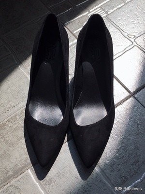 当高跟鞋掀起国潮，这双上脚颜值超高的“烫”就是完美代言人