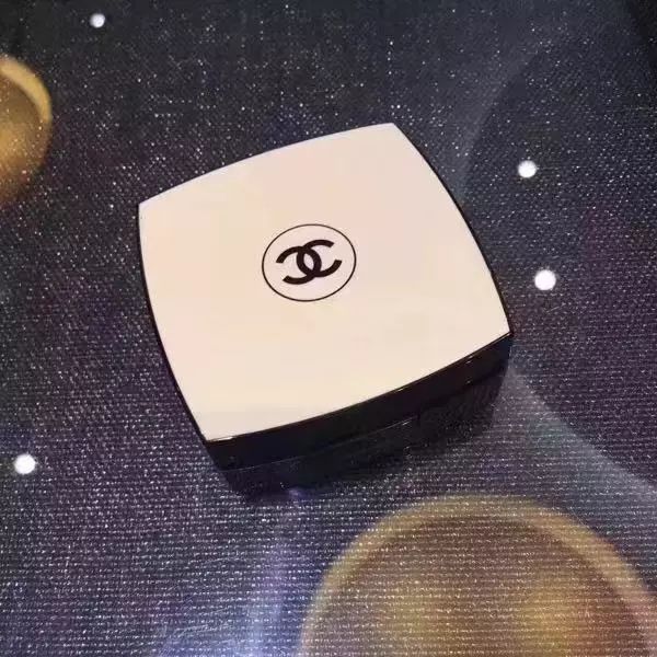 怎么选择一款适合混干皮的粉底液,彩妆推荐干皮新手用什么粉底液好