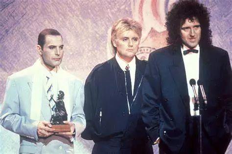 六分钟波西米亚狂想曲,波西米亚最好听的十首歌