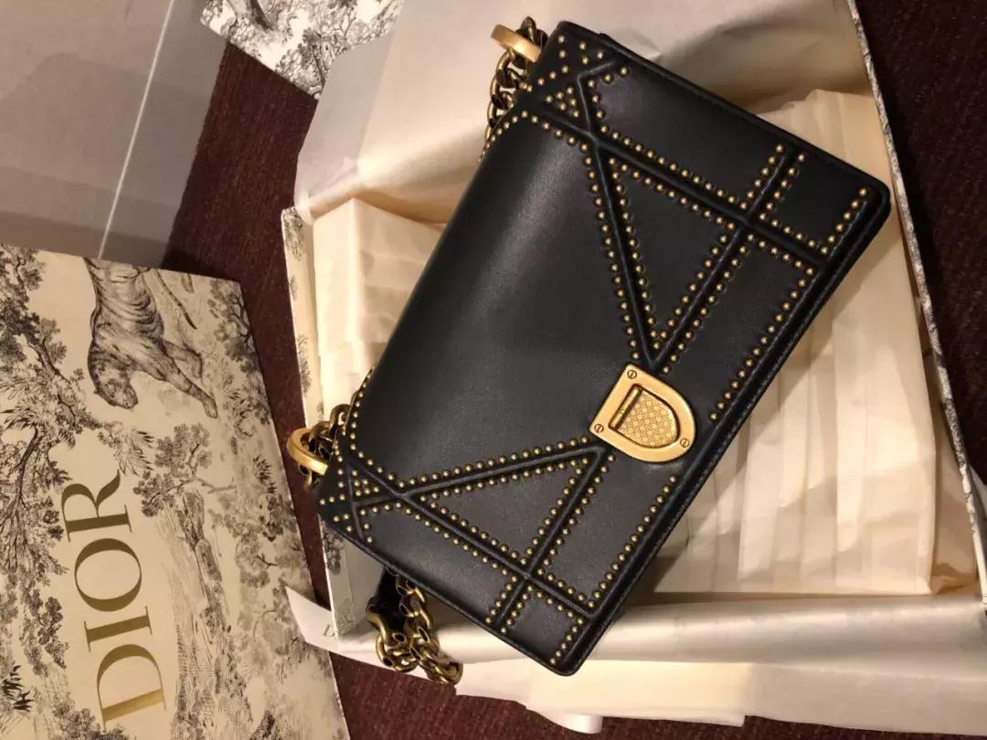 最近大家在买什么首饰,大家都买哪款包