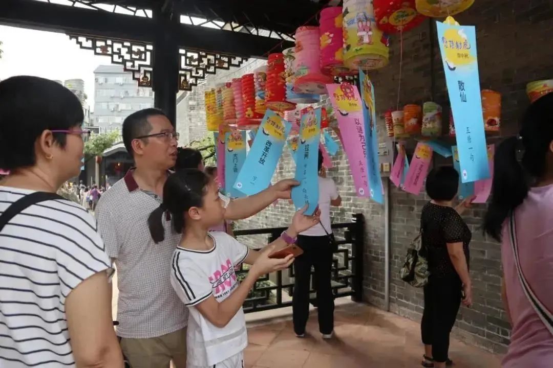 适合跨年夜去打卡的景点推荐,过年赏灯游玩好去处