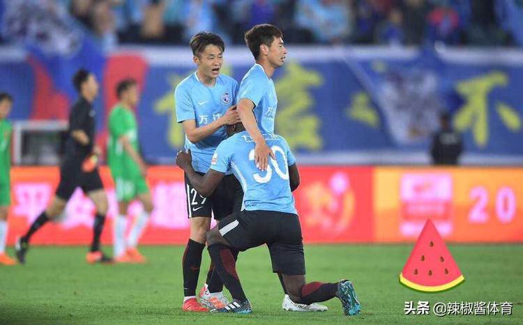 中超球队时隔六年再进亚冠八强,崔康熙神奇换人搞懵贝尼特斯
