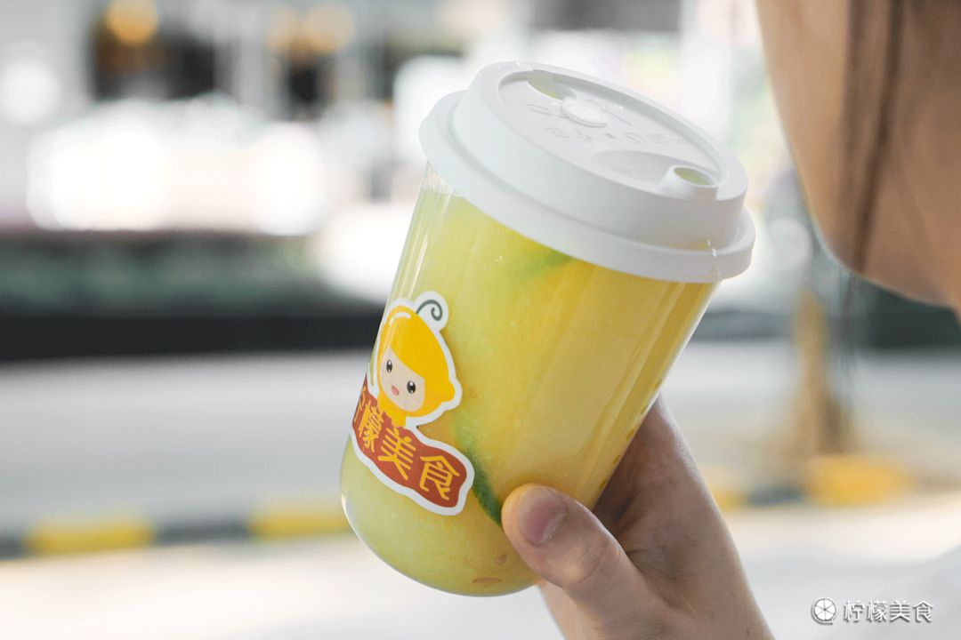 我们开店了，就在老板办公室里