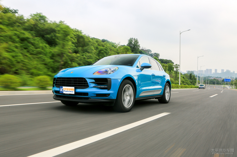 2019款保时捷macans运动suv之选 (2022款保时捷macan s深度试驾2.9t)