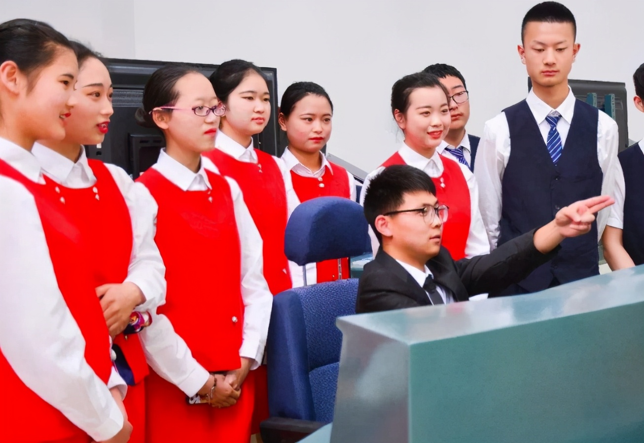 深圳大学计划转专业,深圳大学1042人申请转专业