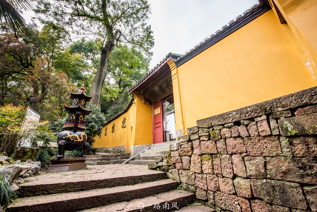 原创杭州西湖边三个冷门景点,杭州西湖旅游人挤人