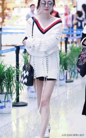 杨幂官宣离婚，不想八卦，只想学学她是怎么穿搭的