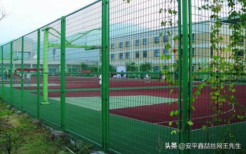 护栏网选购技巧,挑选市政护栏注意事项