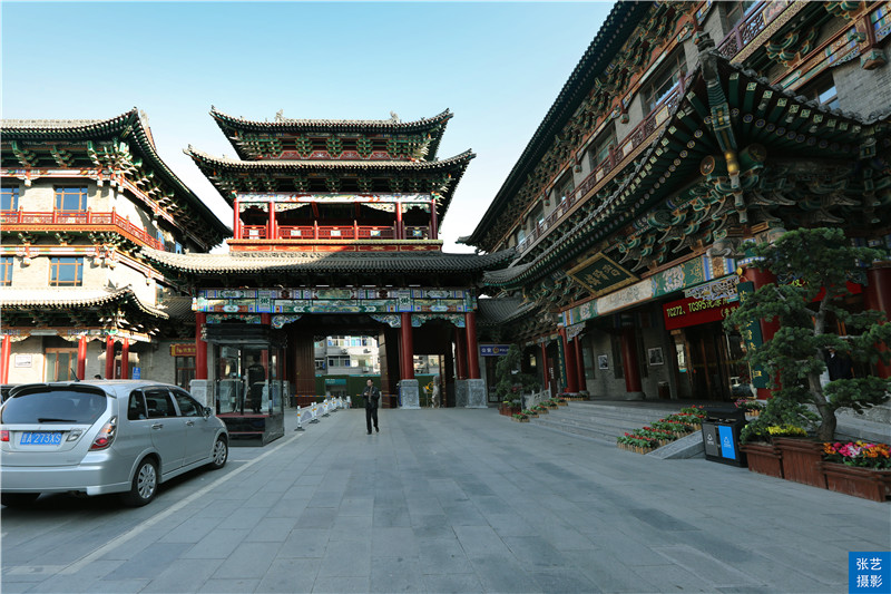 太原有座明清古建风格酒店，曾是山西贡院旧址，吸引游客打卡拍照
