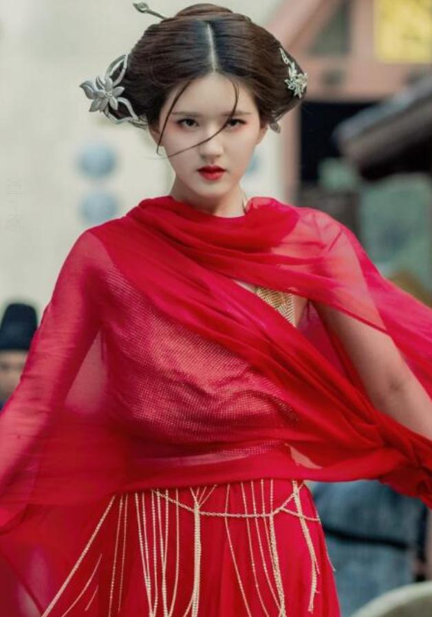 毛戈平给赵露思化妆,毛戈平给赵露思化妆视频