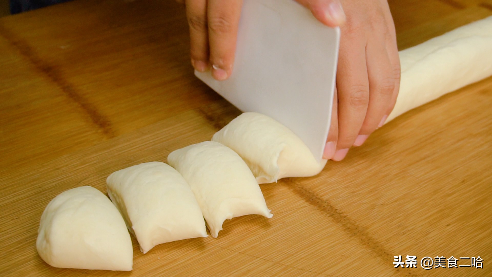 鸡蛋灌饼鼓大泡,鸡蛋灌饼做法全过程小视频