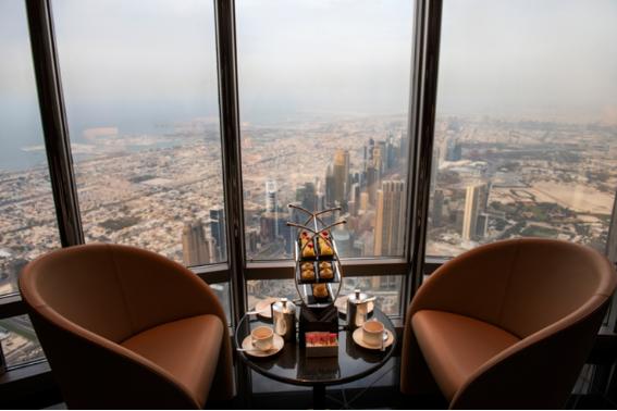 迪拜哈利法塔休息室,迪拜哈利法塔室内有什么