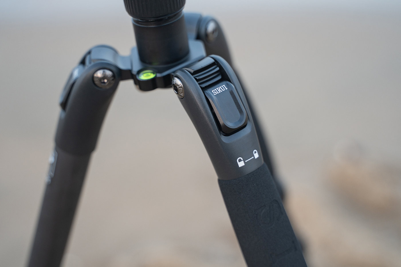 思锐a1205三脚架多少钱,思锐a1205三脚架使用教程