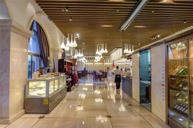 既然年终聚餐躲不掉，那就盘它啊！