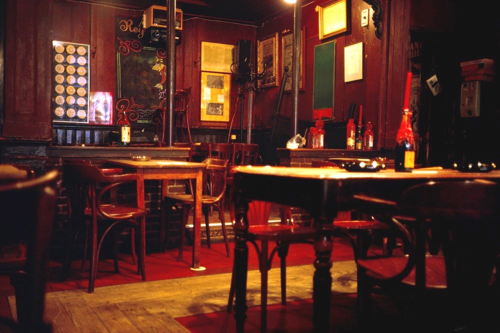 别骑单车了，你知道在荷兰要去哪里买咖啡吗？