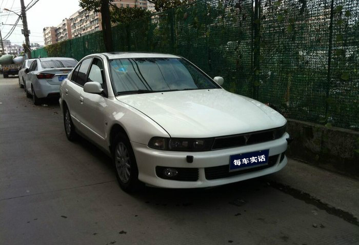 三菱戈蓝老款图片,三菱戈蓝八代鲨鱼头内饰