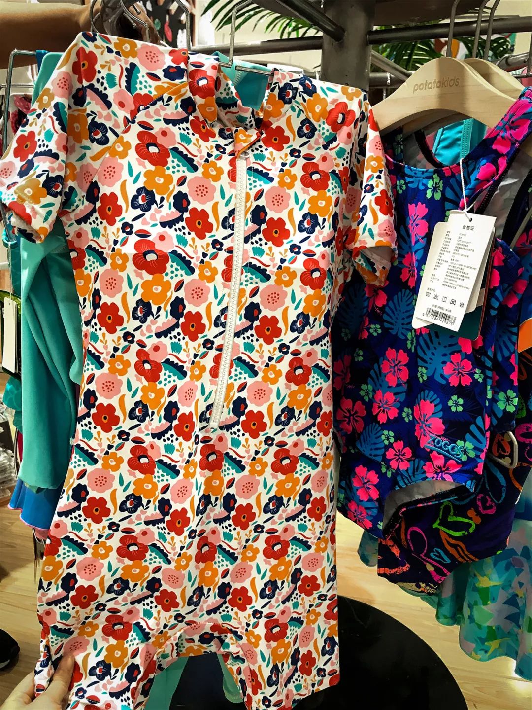 新手泳衣如何选购好的品牌,如何选择合适的儿童泳衣