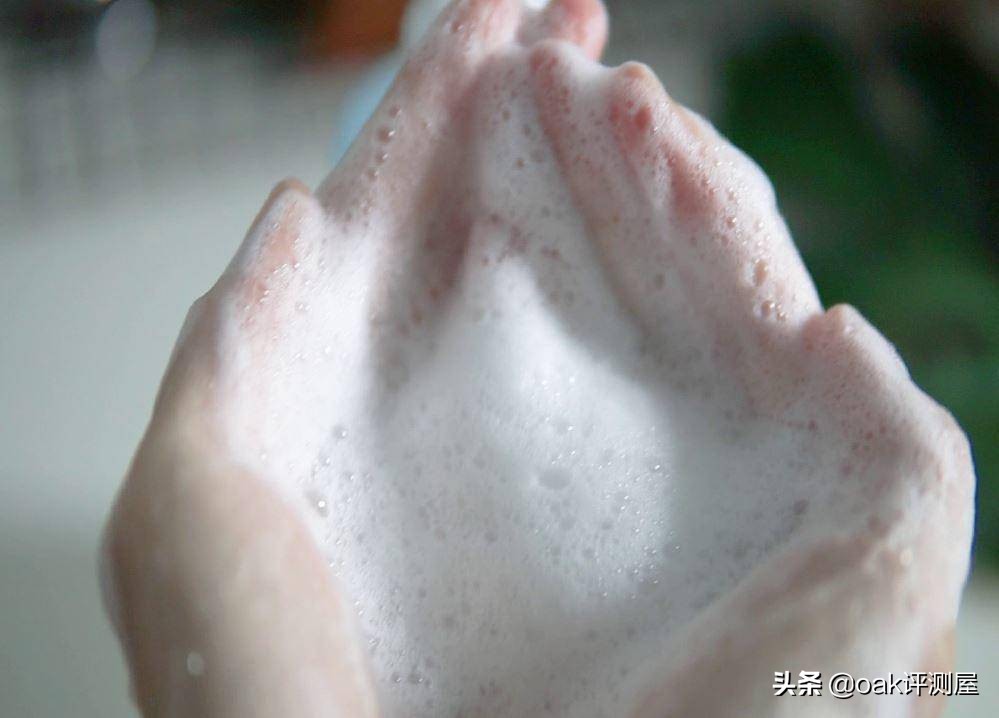 头发毛躁打结用什么护理,头发干燥毛躁打结买什么柔顺