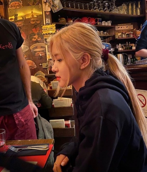 iu同款高马尾教程怎么扎,iu发型教程高马尾