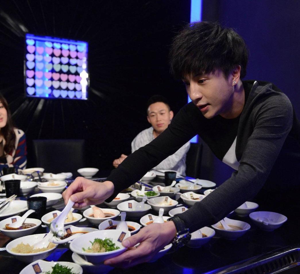 任泉开火锅店电视剧,薛之谦任泉